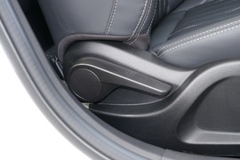 2025款奇瑞艾瑞泽8