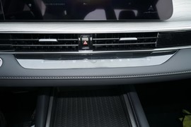 2025款奇瑞艾瑞泽8