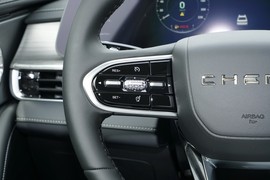 2025款奇瑞艾瑞泽8