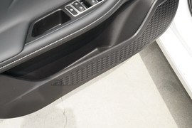 2025款奇瑞艾瑞泽8