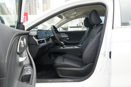 2025款奇瑞艾瑞泽8