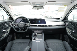 2025款奇瑞艾瑞泽8