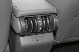 2025款比亚迪元PLUS