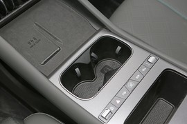 2025款比亚迪元PLUS