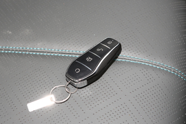 2025款比亚迪元PLUS