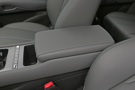 2025款比亚迪元PLUS