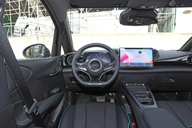 2025款比亚迪海豚