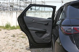 2025款比亚迪海豚