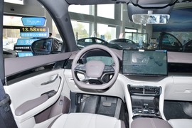 2025款比亚迪宋PLUS新能源
