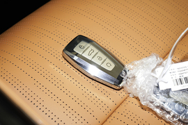 2025款吉利博越L