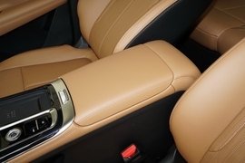 2025款吉利博越L