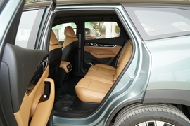 2025款吉利博越L