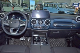 2024款北京越野BJ40