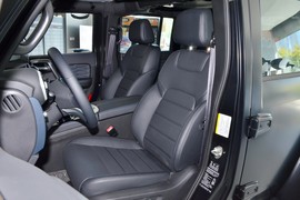 2024款北京越野BJ40