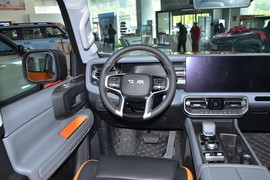 2024款北京越野BJ40