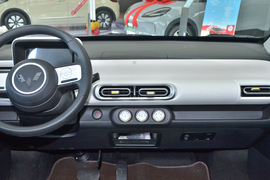 2024款五菱宏光MINIEV