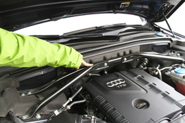 购车必看！奥迪Q5奔驰GLK实用性深度对比