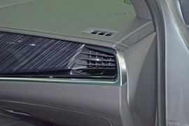 2025款凯迪拉克XT6