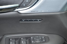 2025款凯迪拉克XT6