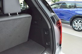 2025款凯迪拉克XT6