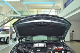 2025款凯迪拉克XT6