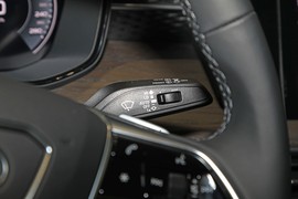 2025款奥迪Q6