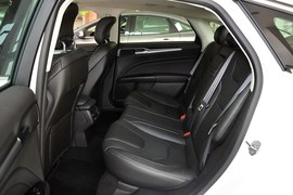 2013款福特蒙迪欧2.0L
