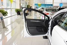 2013款福特蒙迪欧2.0L