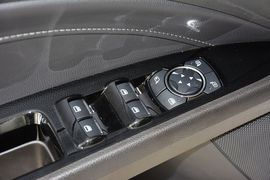 2013款福特蒙迪欧2.0L