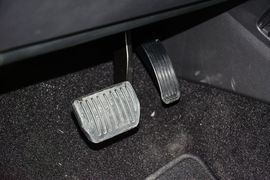 2013款福特蒙迪欧2.0L