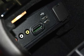 2013款福特蒙迪欧2.0L