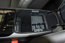 2013款福特蒙迪欧2.0L