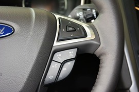 2013款福特蒙迪欧2.0L