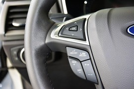 2013款福特蒙迪欧2.0L
