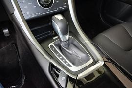 2013款福特蒙迪欧2.0L