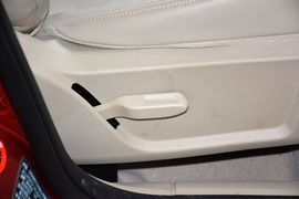2013款福特福克斯三厢经典1.8L