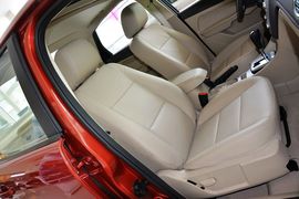 2013款福特福克斯三厢经典1.8L