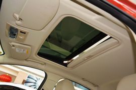 2013款福特福克斯三厢经典1.8L