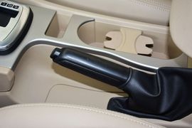 2013款福特福克斯三厢经典1.8L
