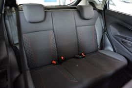 2013款福特嘉年华两厢1.5L自动运动型