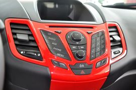 2013款福特嘉年华两厢1.5L自动运动型