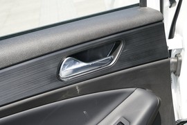 2025款奇瑞艾瑞泽5