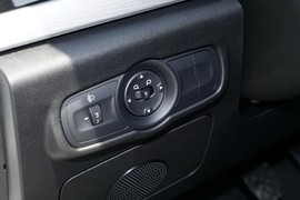 2025款奇瑞艾瑞泽5