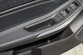 2025款奇瑞艾瑞泽5