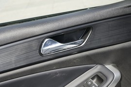 2025款奇瑞艾瑞泽5