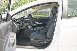 2025款奇瑞艾瑞泽5