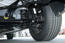 2025款奇瑞艾瑞泽5