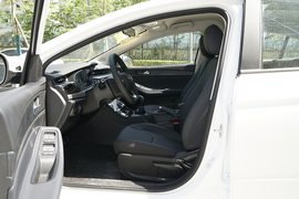 2025款奇瑞艾瑞泽5