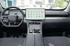 2025款奇瑞瑞虎8