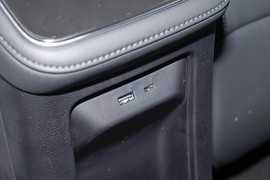 2025款奇瑞瑞虎8